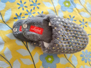 Pantofole Labiel donna grigie con stelle oro