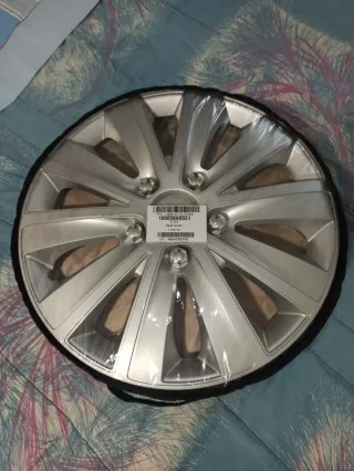 Tapacubos Coche Plateados ridex 15 pulgadas NUEVOS