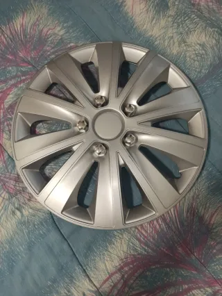 Tapacubos Coche Plateados ridex 15 pulgadas NUEVOS