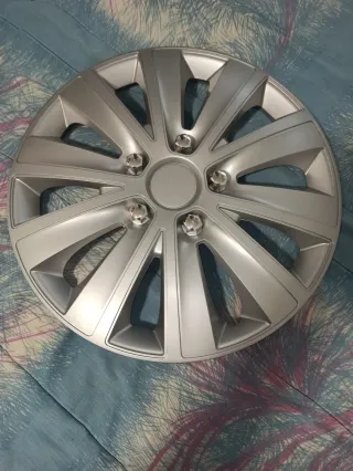 Tapacubos Coche Plateados ridex 15 pulgadas NUEVOS