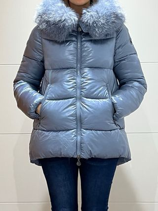 Plumífero azul muy bonito. Talla S