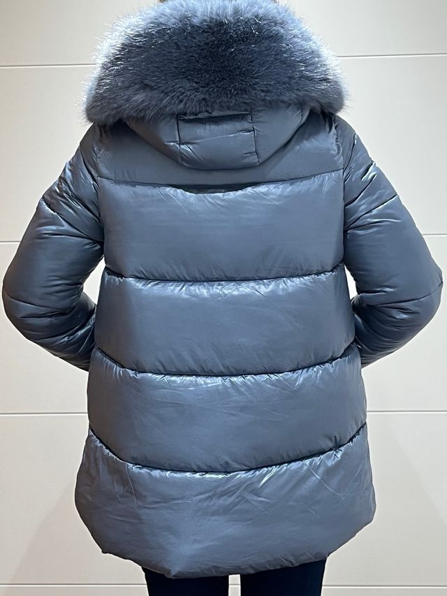 Plumífero azul muy bonito. Talla S