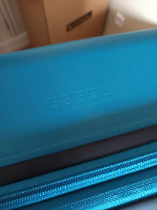 Maleta Grande Nueva con Etiquetas