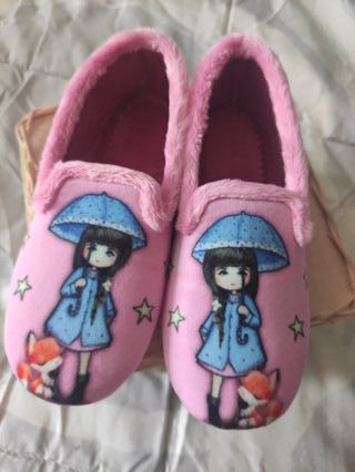 Zapatillas niña rosas peluche