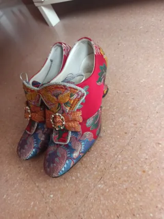 Traje de Fallera Verde y Rojo