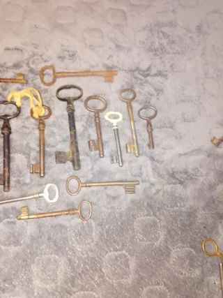 Set di chiavi antiche