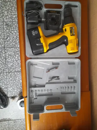 Taladro Inalámbrico Einhell 18V