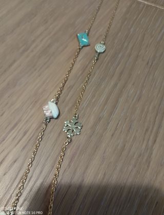 Collana con ciondoli natalizi