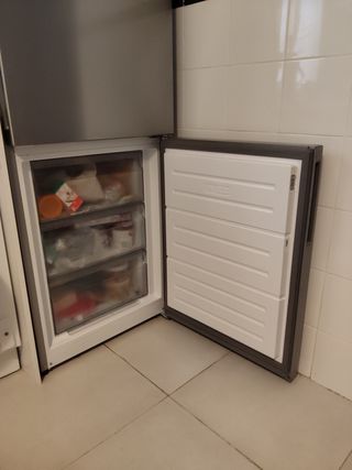 Nevera Combi AEG Serie 8000 Bajo Consumo