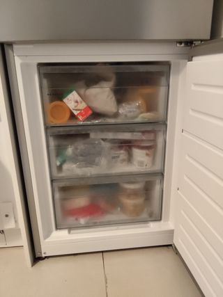 Nevera Combi AEG Serie 8000 Bajo Consumo