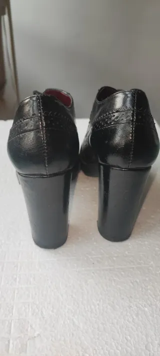 Scarpe eleganti in pelle nere 39