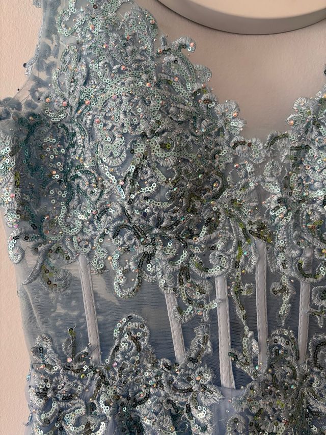 Vestido tul bordado novia/15 años