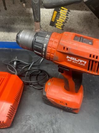 Taladro Hilti SF 6H-A22 para reparar o piezas