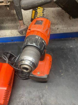 Taladro Hilti SF 6H-A22 para reparar o piezas