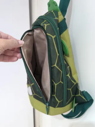 Mochila verde y multicolor Samsonite.Pequeña niños