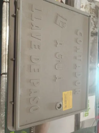 Puerta armario contador obra PVC