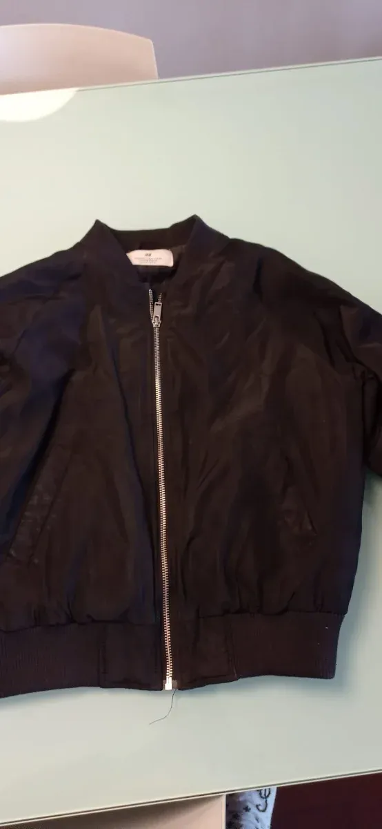 Chaqueta bomber negra 8/10 años