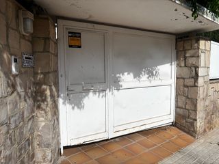 Puerta de garaje para chalet