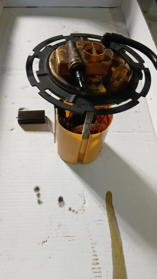 Bomba gasoil/aforador Alfa 159