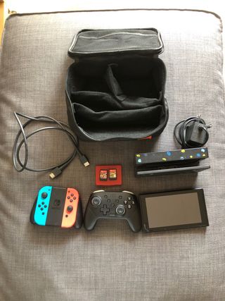 Nintendo Switch con accesorios