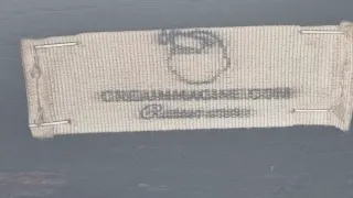 Antico inginocchiatoio in legno massello