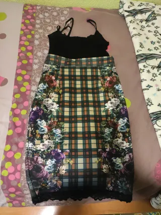 Vestido lencero Zara