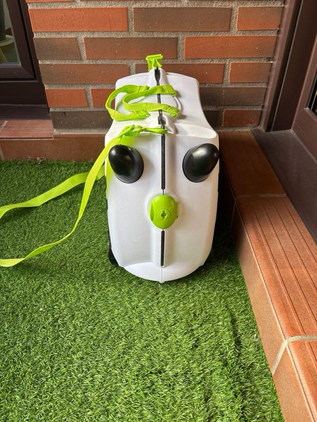 Maleta Trunki de vaca poco uso.