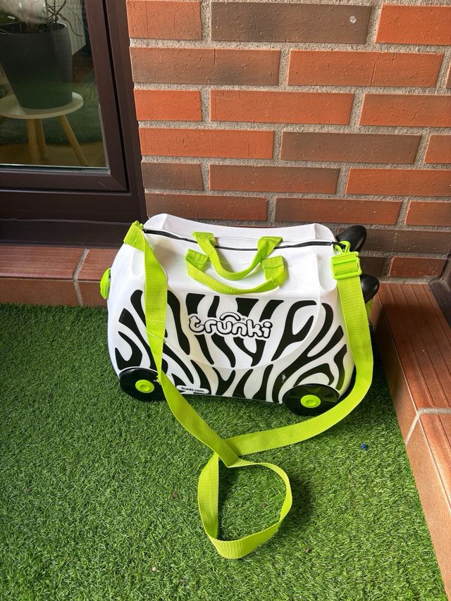 Maleta Trunki de vaca poco uso.