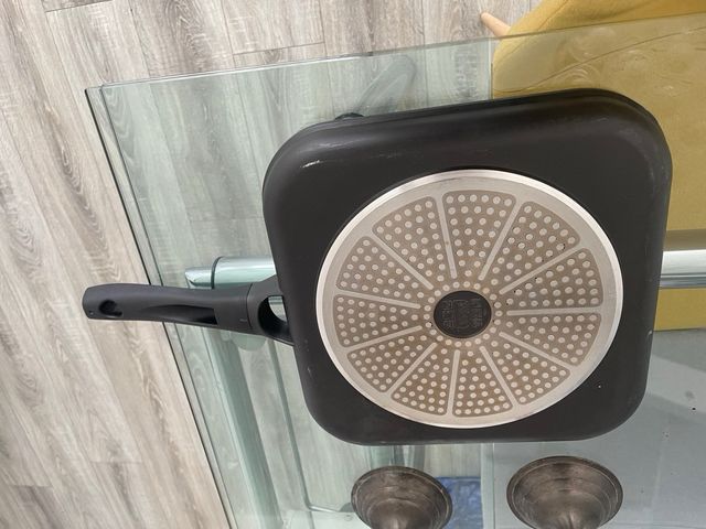 Sartén Grill Cuadrada 28x28 cm