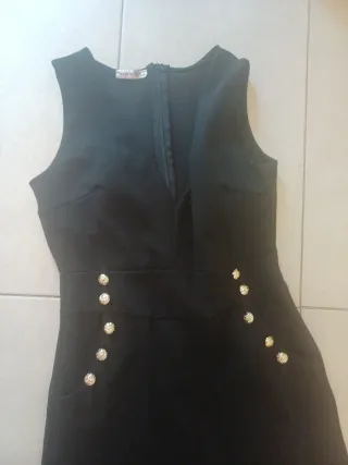 Mono negro mujer vestir