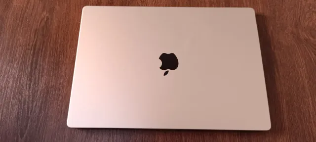 Apple MacBook Pro 16 A2485