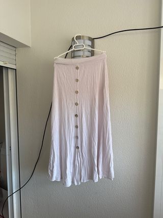 Falda larga rosa botones