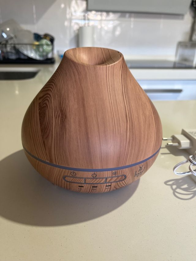 Difusor de Óleo Essencial imitação madeira