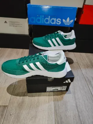 Adidas Run 60s 2.0 Talla 44 sin estrenar