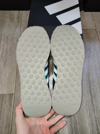 Adidas Run 60s 2.0 Talla 44 sin estrenar