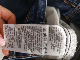 Jeans Levi's niña talla 27x 32