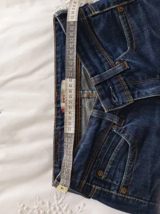 Jeans Levi's niña talla 27x 32