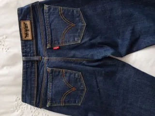 Jeans Levi's niña talla 27x 32