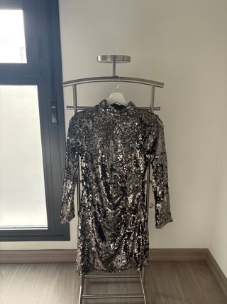 Vestido lentejuelas plateado mujer