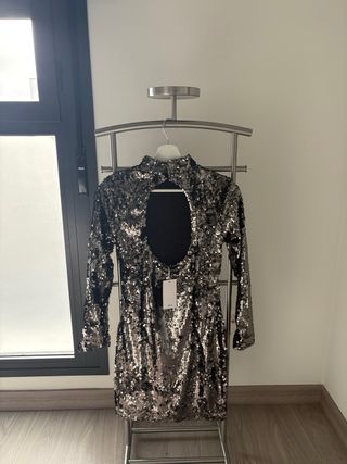 Vestido lentejuelas plateado mujer