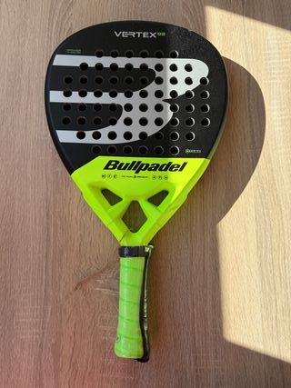 Pala de Pádel Bullpadel Vertex 02