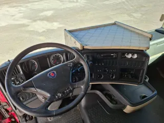 Camión Scania R420 Rojo