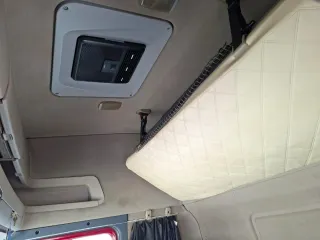 Camión Scania R420 Rojo