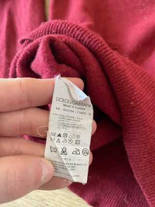 Dolce & Gabbana Jersey Rojo V-Neck talla L