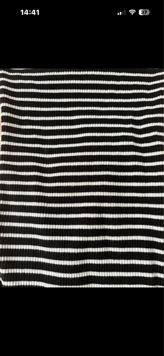 Vestido de rayas negro y blanco