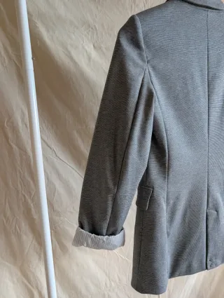 Americana blazer gris Stradivarius Talla XS