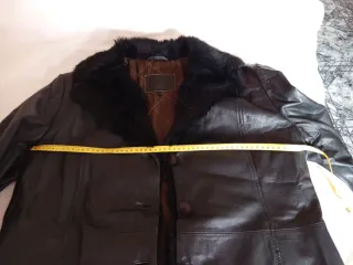 Abrigo de piel negro T 48