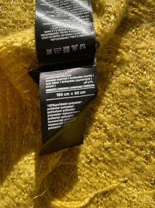 Bufanda grande color mostaza