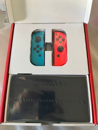 Nintendo Switch OLED Azul/Rojo Nuevo