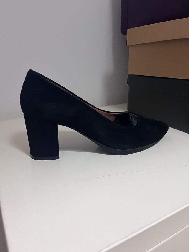 Zapatos salón ante negro tacón 6,5cm